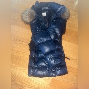 Women’s NEW YORK SAM. Coat- fur hood-size XS- lightly worn